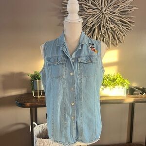 Vintage‎ Disney Jerry Leigh sleeveless button down top.
